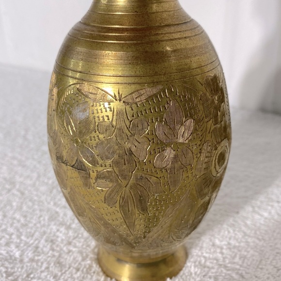 Vintage Elegant Brass Vase W Floral Pattern - Picture 5 of 10